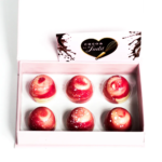 Blackwater Wexford Strawberry Gin & cocoabyjudit white chocolate set